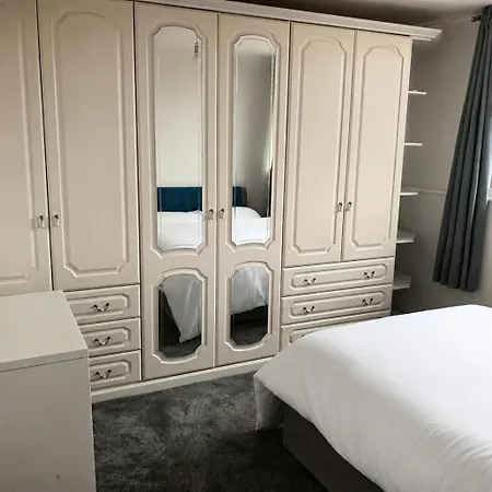 Xx Bright Double Free Parking & Shared Bathroom York