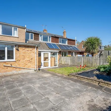 Xx Bright Double Free Parking & Shared Bathroom *